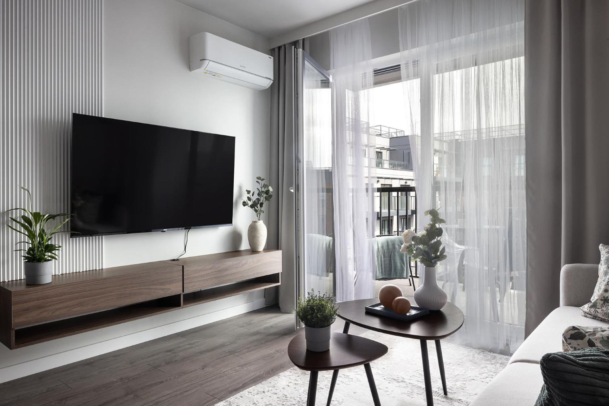 New #Madalinskiego57 - City Center, New Bulding, 2 Bedrooms, 2X Double Beds And A Fold-Out Sofa, Separate Kitchen, Air Conditioning, Balcony, Underground Parking, Self Check In 24H, Internet, Netflix, Coffee Machine, Washing Machine,1 Km To The Railw Wroclaw Ngoại thất bức ảnh